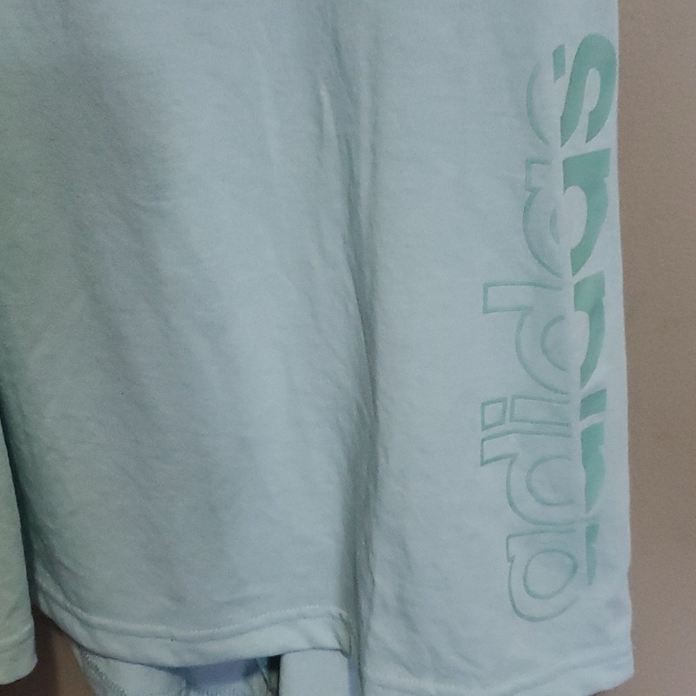 Addidas top size small - Picture 2 of 4